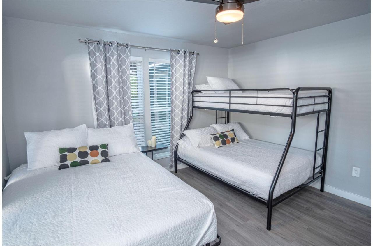 Stylish 4 Br2Ba Renovated Home Near Downtown San Antonio Exterior foto
